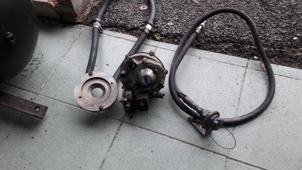 ขายชุดแกส lpg 75 ลิตร ขายชุดแกส lpg 75 ลิตร