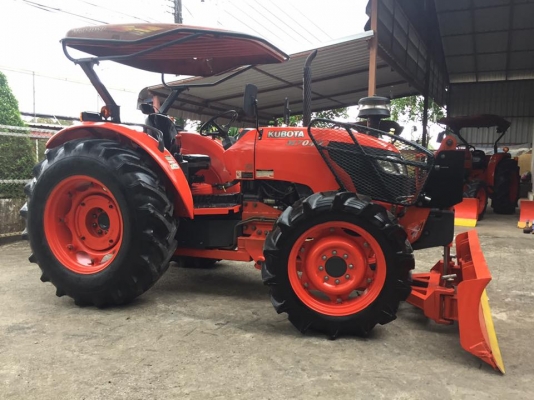 ขายรถไถ Kubota M7040 (4WD) พร้อมดันหน้า ผานพรวนช้าง รถสวย พร้อมใช้งานครับ ขายรถไถ Kubota M7040 (4WD) พร้อมดันหน้า ผานพรวนช้าง รถสวย พร้อมใช้งานครับ