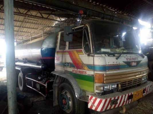 ขาย 655,000  รถน้ำมัน HINO. FM187. สองเพลา โหลดล่าง  5 ช่อง เครื่อง HO7D-Turbo -220 แรง คัชชีสวย รถพร้อมใช้  รถยุ กาญจนบุรี.  โทร&amp;ไอดีไลน์ 0967428942