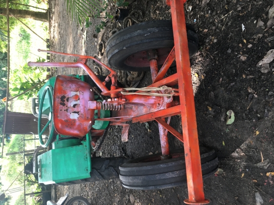 รถไถนั่งขับจักรวาลยนต์ สามเกียร์ พร้อมใช้