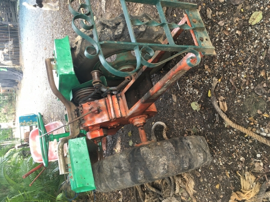 รถไถนั่งขับจักรวาลยนต์ สามเกียร์ พร้อมใช้