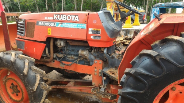 ขายรถไถ KUBOTA M5000 ดันหน้า และตัดหญ้า ยางใหม่ 4 เส้น