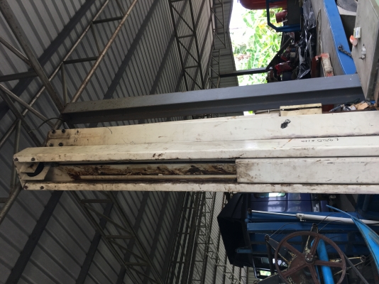 ขายลิฟต์ยกรถสองเสาคานบนมือสอง ยี่ห้อ KONI ขายลิฟต์ยกรถสองเสาคานบนมือสอง ยี่ห้อ KONI