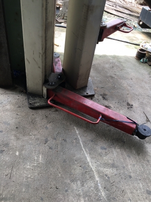 ขายลิฟต์ยกรถสองเสาคานบนมือสอง ยี่ห้อ KONI ขายลิฟต์ยกรถสองเสาคานบนมือสอง ยี่ห้อ KONI