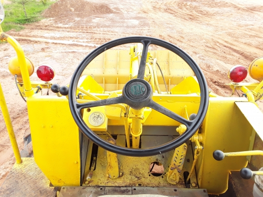 ขายด่วน รถตักล้อยาง KOMATSU JH30B ขายด่วน รถตักล้อยาง KOMATSU JH30B