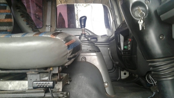 10ล้อหัวลากISUZU DECA 320ปี48 ;วิ่ง110000ก.ม