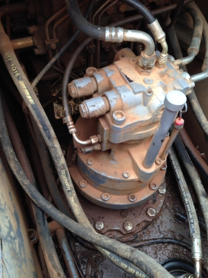 HITASHI  ZX200-1 ใช้งาน 10598ช.ม ไฟฟ้าครบ ช่วงล่างเต็ม