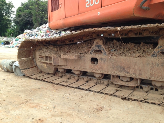 HITASHI  ZX200-1 ใช้งาน 10598ช.ม ไฟฟ้าครบ ช่วงล่างเต็ม