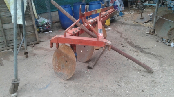 ขายด่วนผานสามโครงสี่สภาพสวยเดิมใส่50-90แรง ขายด่วนผานสามโครงสี่สภาพสวยเดิมใส่50-90แรง