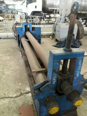 ขายเครื่องเหล็กยาว10ฟุต3เมตร(เหลือง)ม้วนได้10มิล240000 ม้วน8ฟุต2.4เมตร(น้ำเงิน)ม้วนได้10มิล180000ม้วนราคาสุดคุ้มครับ