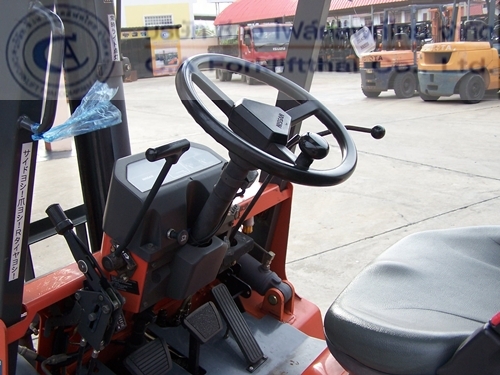 ขาย  รถโฟล์คลิฟท์ NISSAN รุ่น J01A15 (2)