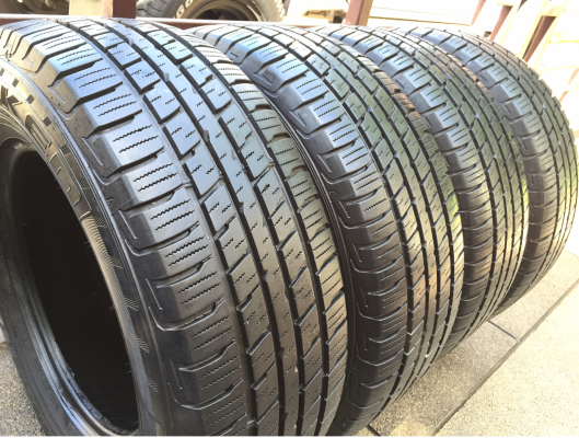 ยาง Falken 265 65 17 กลางปี14 ดอกเต็ม ใช้ยาว ราคาไม่แพง
