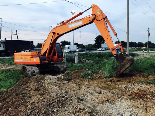 ขายด่วน!! ขายDOOSAN DX225LCA สภาพสวยค่ะ