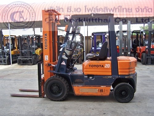 ขาย รถโฟล์คลิฟท์ TOYOTA รุ่น 5-FD20