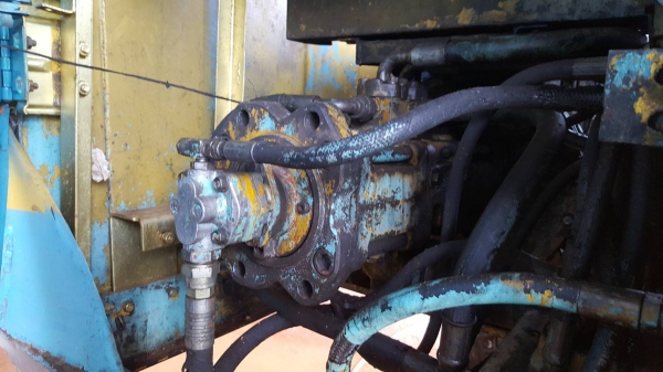 ขาย แบคโฮ KOBELCO SK200 Mark 3 เอกสารเล่มทะเบียนครบ ไฟฟ้าตัดแล้ว ช่วงล่างต้องเก็บงานครับ ราคาต่อรองได้