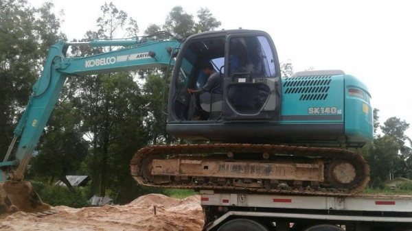 ขายรถขุดแบ็คโคSK140ซุปเปอร์ทำงาน 8พันช.ม ช่วงล่างโซ่ใหม่สภาพพร้อมใช้งาน เอกสารเล่มทะเบียน