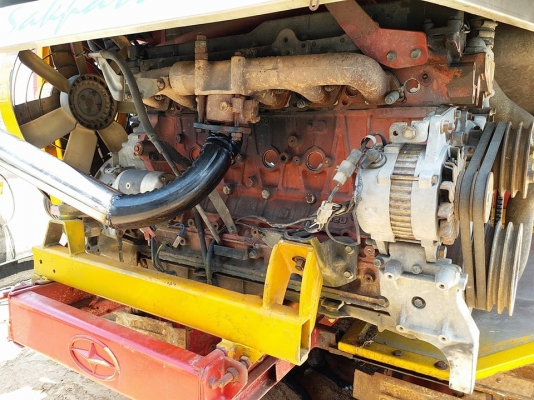 ขายรถเกี่ยวข้าวศักดิ์พัฒนา SS501 Tเครื่อง6HH1 210ช่วงล่าง10 สภาพพร้อม ปั๊ม22