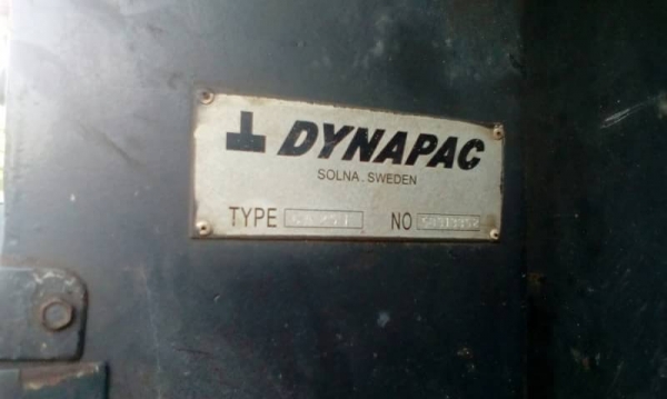 ขาย 680,000 DYNAPAC CA251 เพลาเดียว เครื่องดี ปั้มแรง  ระบบพร้อมใช้ เอกสารเล่มทะเบียน  รถอยู่ จ.ปทุมธานี  090-772-3710 090-772-3708