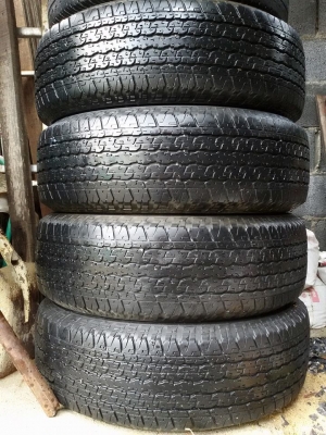บริสโตน.245/70/16ปี4911 ไม่ปะไม่บวม ดอกยางเดิมๆ ชุด1800บ.สนใจ.0879050181.ส่งได้ทั่วไทย