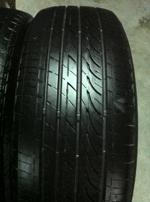 บริสโตน.195/60/15ปี13 มีปะหน้ายาง ชุด1200บ.โทร.0879050181.ส่งได้ทั่วไทยคับ.