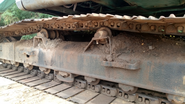 ขายด่วนๆKOBELCO รุ่น5 MV SUPPER เอกสารแจ้งจำหน่าย เอวแน่น ไฟฟ้าเต็ม โซ่หนา น็อตจันใบหลวม กระจกด้านบนแตก สภาพโดยรวมเร็ว ราคาตัดสดลดได้อีก. เงินไม่พอเราจัดแนนท์ให้ตามสภาพราคา690000บาทโทไอดี0843923995 ดูรถ จ.ขอนแก่น