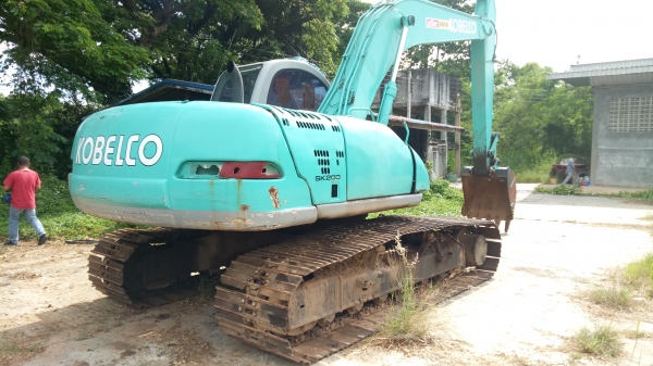 ขายด่วนๆKOBELCO รุ่น5 MV SUPPER เอกสารแจ้งจำหน่าย เอวแน่น ไฟฟ้าเต็ม โซ่หนา น็อตจันใบหลวม กระจกด้านบนแตก สภาพโดยรวมเร็ว ราคาตัดสดลดได้อีก. เงินไม่พอเราจัดแนนท์ให้ตามสภาพราคา690000บาทโทไอดี0843923995 ดูรถ จ.ขอนแก่น
