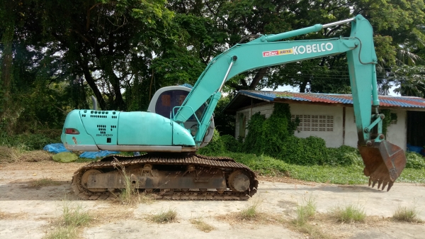 ขายด่วนๆKOBELCO รุ่น5 MV SUPPER เอกสารแจ้งจำหน่าย เอวแน่น ไฟฟ้าเต็ม โซ่หนา น็อตจันใบหลวม กระจกด้านบนแตก สภาพโดยรวมเร็ว ราคาตัดสดลดได้อีก. เงินไม่พอเราจัดแนนท์ให้ตามสภาพราคา690000บาทโทไอดี0843923995 ดูรถ จ.ขอนแก่น