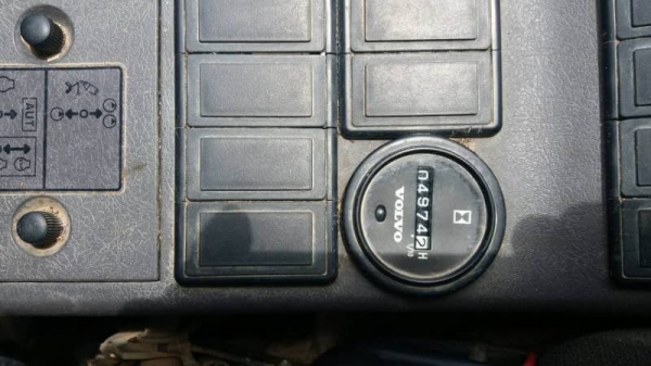 ขาย 1,295,000  VOLVO EC 210 B PRIME ทำงาน 4,xxx ชม. เครื่องดี ปั้มแรง โซ่หนา เอวแน่น ไฟฟ้าครบ เอกสารเล่มทะเบียน รถอยู่ จ.อุบลราชธานี  090-772-3710 090-772-3708