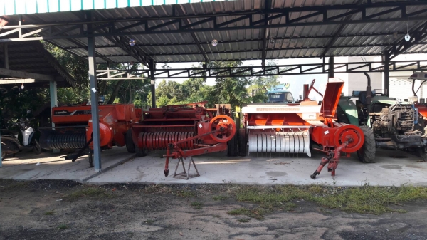 ขายเครื่องอัดฟางราคาถูกมากกว่า 60 เครื่อง