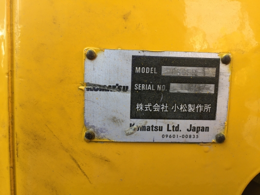 ชุดใหม่ มาแล้วนะครับ จองก่อนได้ก่อน  KOMATSU PC30FR-2 ปั้มนิ้ว,คอนโทนน้ำมัน 4,xxxชั่วโมง รถนอกนำเข้า   (ฟรี)เก็บรายละเอียด,พร้อมส่งทั่วไทย