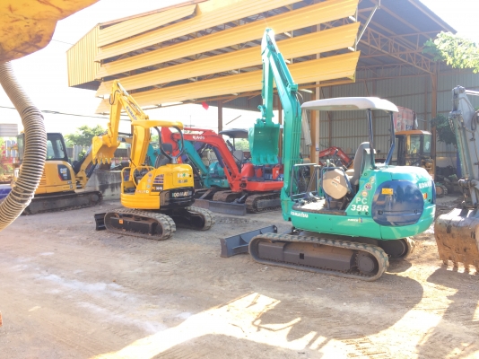 ชุดใหม่ มาแล้วนะครับ จองก่อนได้ก่อน  KOMATSU PC30FR-2 ปั้มนิ้ว,คอนโทนน้ำมัน 4,xxxชั่วโมง รถนอกนำเข้า   (ฟรี)เก็บรายละเอียด,พร้อมส่งทั่วไทย