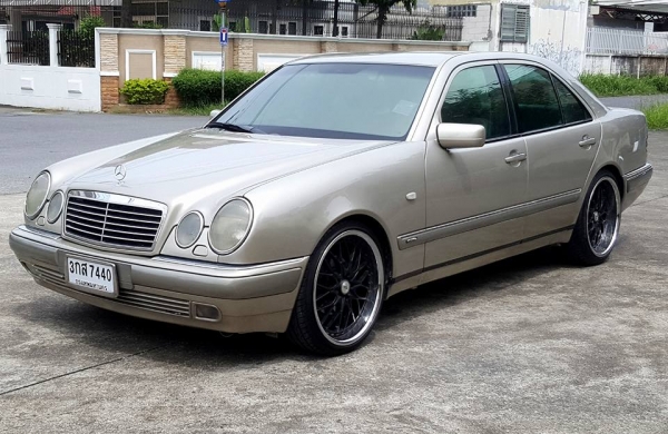 BENZ E230 elegance ปี96 แต่งสวย