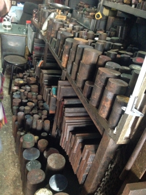 เพลาเเข็งหัวเเดงกับสีฟ้าเหล็กเเบนหัวเเดงกับสีฟ้า เพลาเเข็งหัวเเดงกับสีฟ้าเหล็กเเบนหัวเเดงกับสีฟ้า