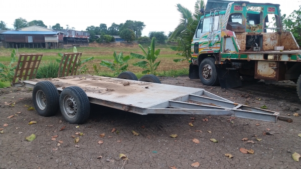 ขายครับ IHI 35GXขนาดPC35 ปั๊มนิ้วคอลโทรน้ำมัน พร้อมรถเทเลอร์ลาก