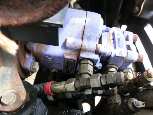 ขายรถขุด ยี่ห้อ: KUBOTA แบบ: KX61-3 (ขนาดเทียบเท่ากับ PC15) ราคา 300,000 บาท (ต่อรองได้)  #คอนโทนสั้นปั้มนิ้ว หัวเก๋ง เครื่อง3สูบ สภาพเดิมๆจากญี่ปุ่น การใช้งาน2,133ชม. รถเก่านอกแท้ญี่ปุ่น  มีเอกสารใบอินวอย ไม่เคยใช้งานในไทย100\% รถพร้อมใช้งาน  สนใจติดต่อ โ