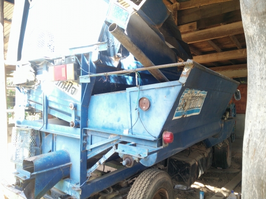 ขาย 4 ล้อ เครื่อง 85 แรงตู้นวดข้าว 5 ฟุตไทเส็ง