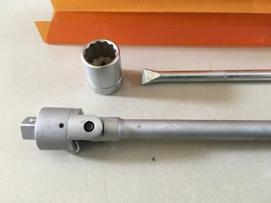 ด้ามขันกอกแก๊กหัวพับ 1/2" Japan pat ด้ามขันกอกแก๊กหัวพับ 1/2" Japan pat