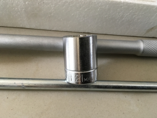 ด้ามขันกอกแก๊กหัวพับ 1/2" Japan pat ด้ามขันกอกแก๊กหัวพับ 1/2" Japan pat