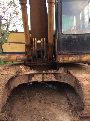 Cat 320 v 1 670,000 .- รถพร้อมใช้งานราคาต่อรองได้