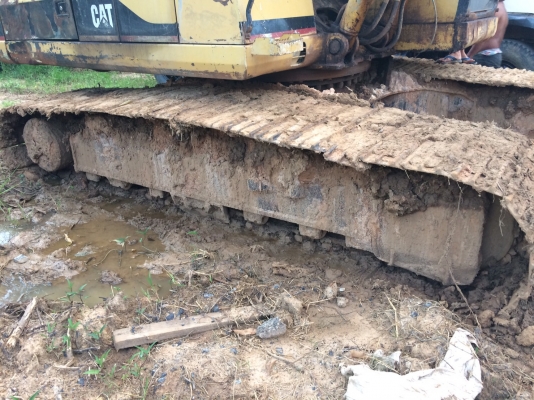 Cat 320 v 1 670,000 .- รถพร้อมใช้งานราคาต่อรองได้