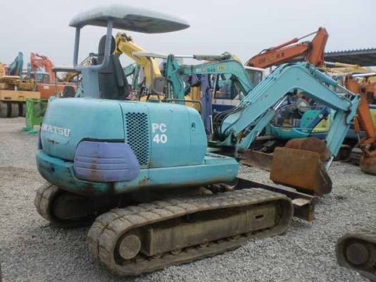 Komatsu PC40-7 รถอยู่ญี่ปุ่น สั่งนำเข้าโทร. 080-6565422 (หนิง)