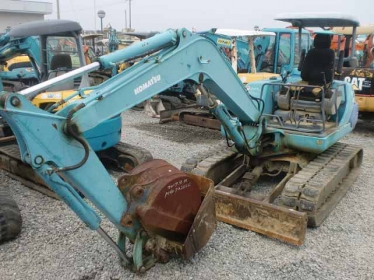 Komatsu PC40-7 รถอยู่ญี่ปุ่น สั่งนำเข้าโทร. 080-6565422 (หนิง)