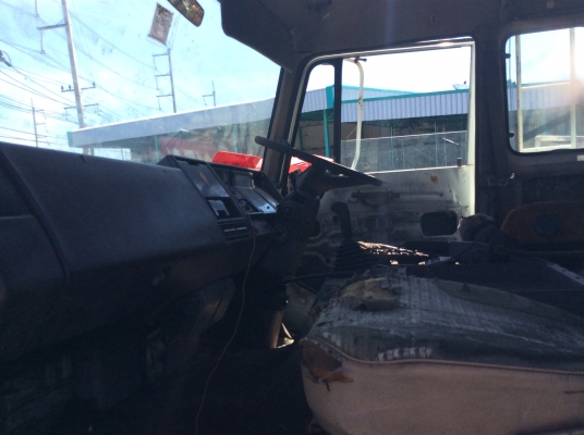 รถเทนเลอร์ ท้ายลาด 10 ล้อ 2 เพลา HINO FM186 เครื่อง EL191 แรง (รถผมเอง)