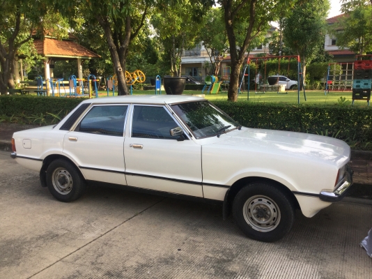 FORD   CORTINA