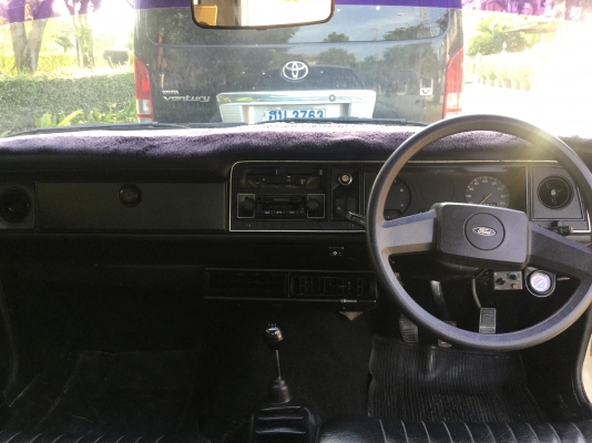 FORD   CORTINA