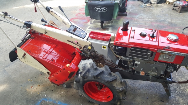 รถพรวนดิน ดีเชล 8 แรง สวยๆๆ  รหัสสินค้า C2 - 7 สอบถามต่อรองได้ขายได้ขาย