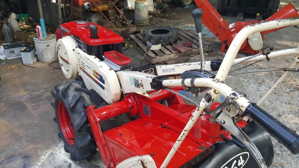 รถพรวนดิน ดีเชล 8 แรง สวยๆๆ  รหัสสินค้า C2 - 7 สอบถามต่อรองได้ขายได้ขาย