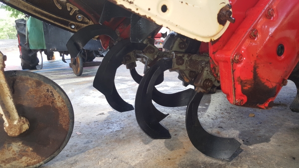 รถพรวนดิน ดีเชล 8 แรง สวยๆๆ  รหัสสินค้า C2 - 7 สอบถามต่อรองได้ขายได้ขาย