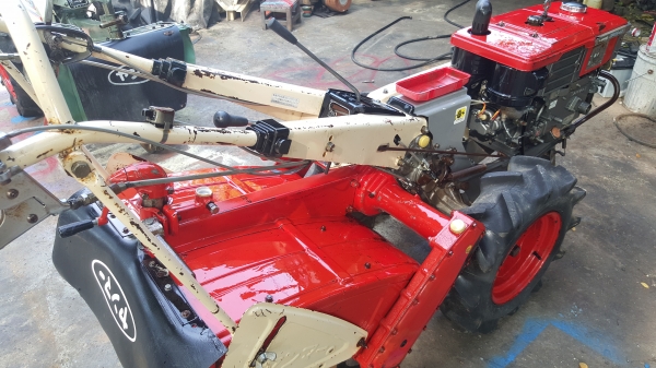 รถพรวนดิน ดีเชล 8 แรง สวยๆๆ  รหัสสินค้า C2 - 7 สอบถามต่อรองได้ขายได้ขาย