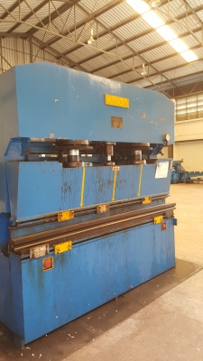 ขายเครื่องพับ 8 ฟุตหนา 6 มิลราคา 250,000 บาท ขายเครื่องพับ 8 ฟุตหนา 6 มิลราคา 250,000 บาท